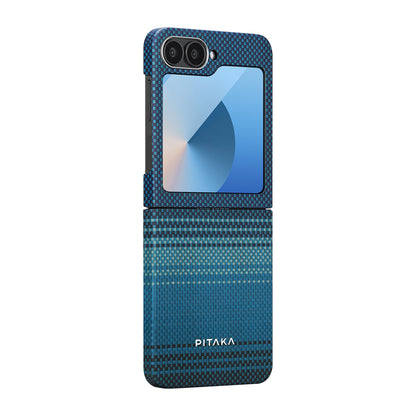 Galaxy Z Flip 6 Kılıf M-safe Şarj Özellikli Aramid Fiber Pitaka Tactile Woven Sunset-Moonrise Serisi Moonrise Kapak Mavi