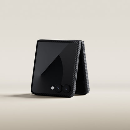 Galaxy Z Flip 7 Kılıf M-safe Şarj Özellikli 600D Aramid Fiber Pitaka Ultra-Slim Classic Serisi Black-Grey Twill Kapak Siyah-Gri