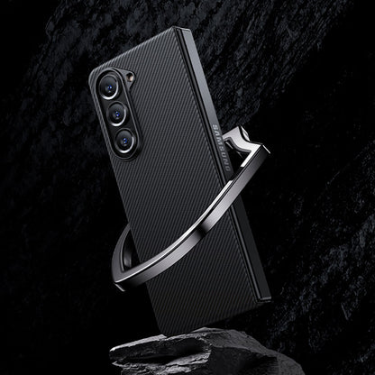 Galaxy Z Fold 5 Kılıf M-safe Özellikli Karbon Fiber Benks Essential 600D Kevlar Kapak Siyah