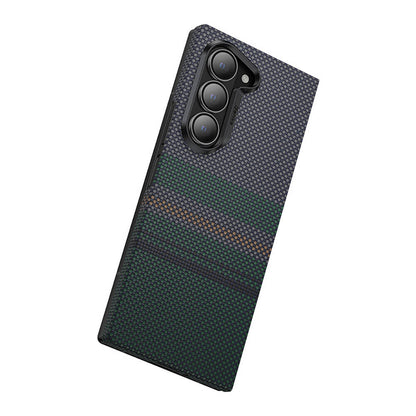 Galaxy Z Fold 6 Kılıf Karbon Fiber Tasarımlı Benks Aurora ArmorAir Kevlar Kapak Siyah