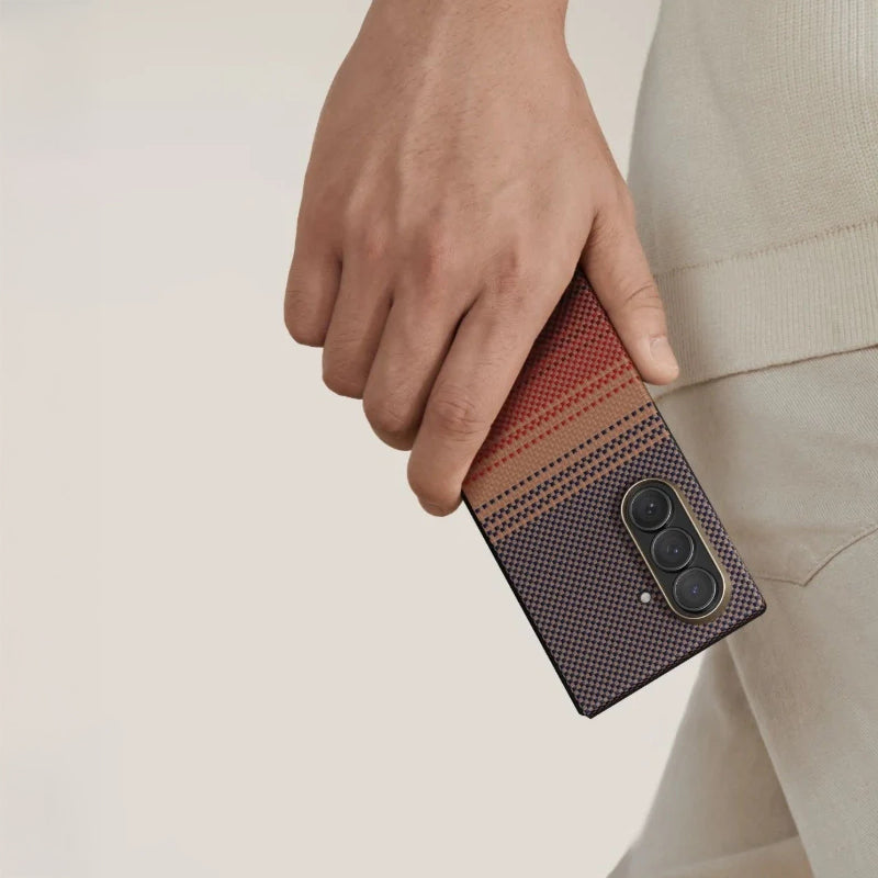 Galaxy Z Fold 7 Kılıf M-safe Şarj Özellikli Aramid Fiber Pitaka Tactile Woven Sunset-Moonrise Serisi Kapak Mavi