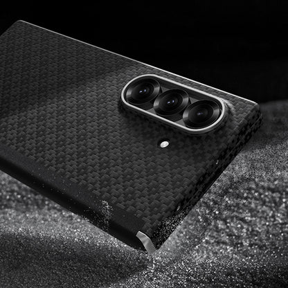 Galaxy Z Fold 7 Kılıf M-Safe Şarj Özellikli Benks ArmorAir ArmorGrid Serisi Kevlar Kapak Siyah