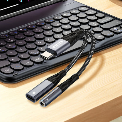 Go Des GD-UC162 3.5mm Jack Girişli Type-C 2in1 Şarj ve Ses Kablosu Siyah