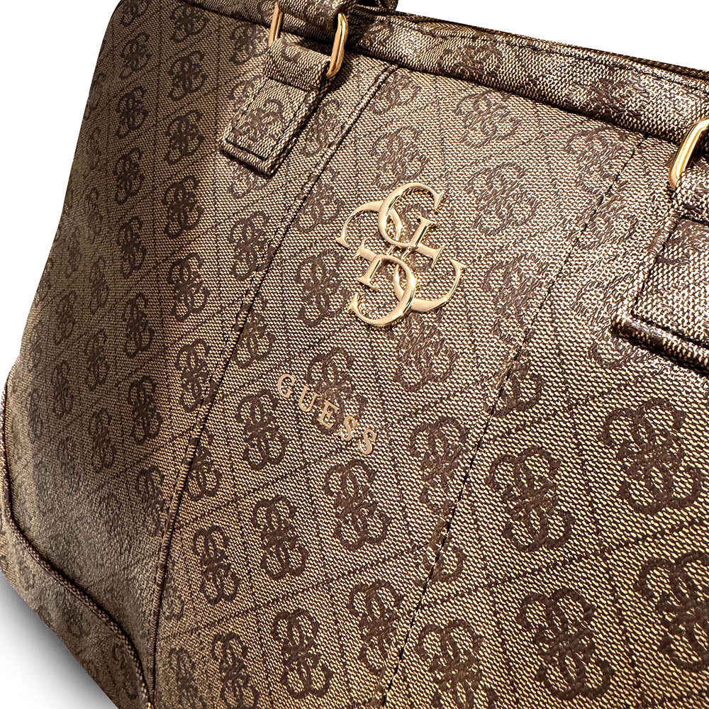 Guess Orjinal Lisanslı 4G Desenli Büyük 4G Logolu Omuz Askılı 15 inç Laptop Çantası Kahverengi