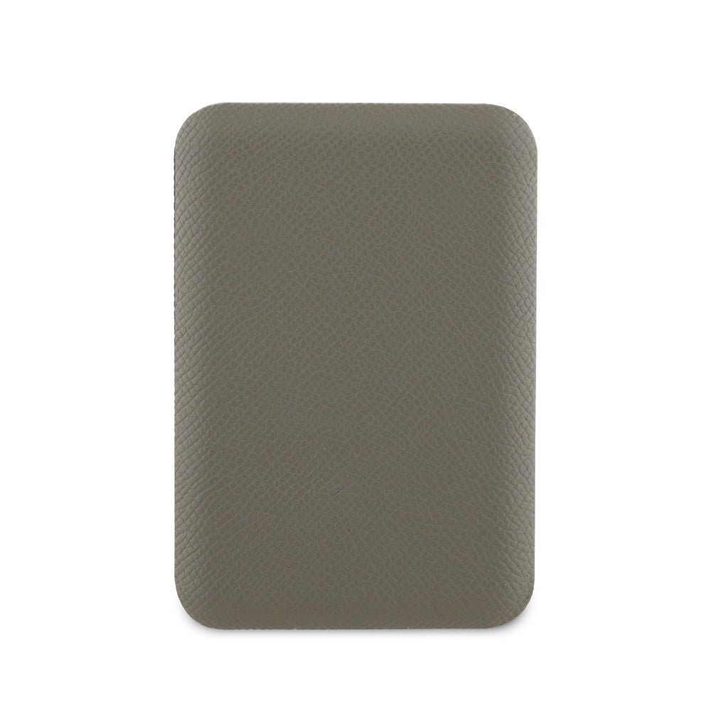 Guess Orjinal Lisanslı Dijital Led Göstergeli PU Deri Yüzey Üçgen Logolu Powerbank 5000mAh 15W Siyah