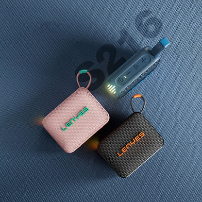 Lenyes S216 Su Geçirmez Özellikli RGB Işıklı Askılı Mini Bluetooth Speaker Hoparlör v5.3 Pembe