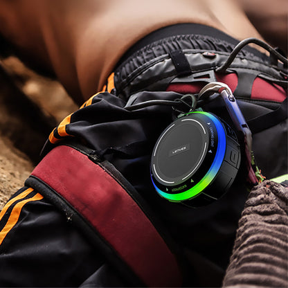 Lenyes S223 RGB Işıklı Askı Aparatlı Mini Bluetooth Speaker Hoparlör v5.3 Yeşil