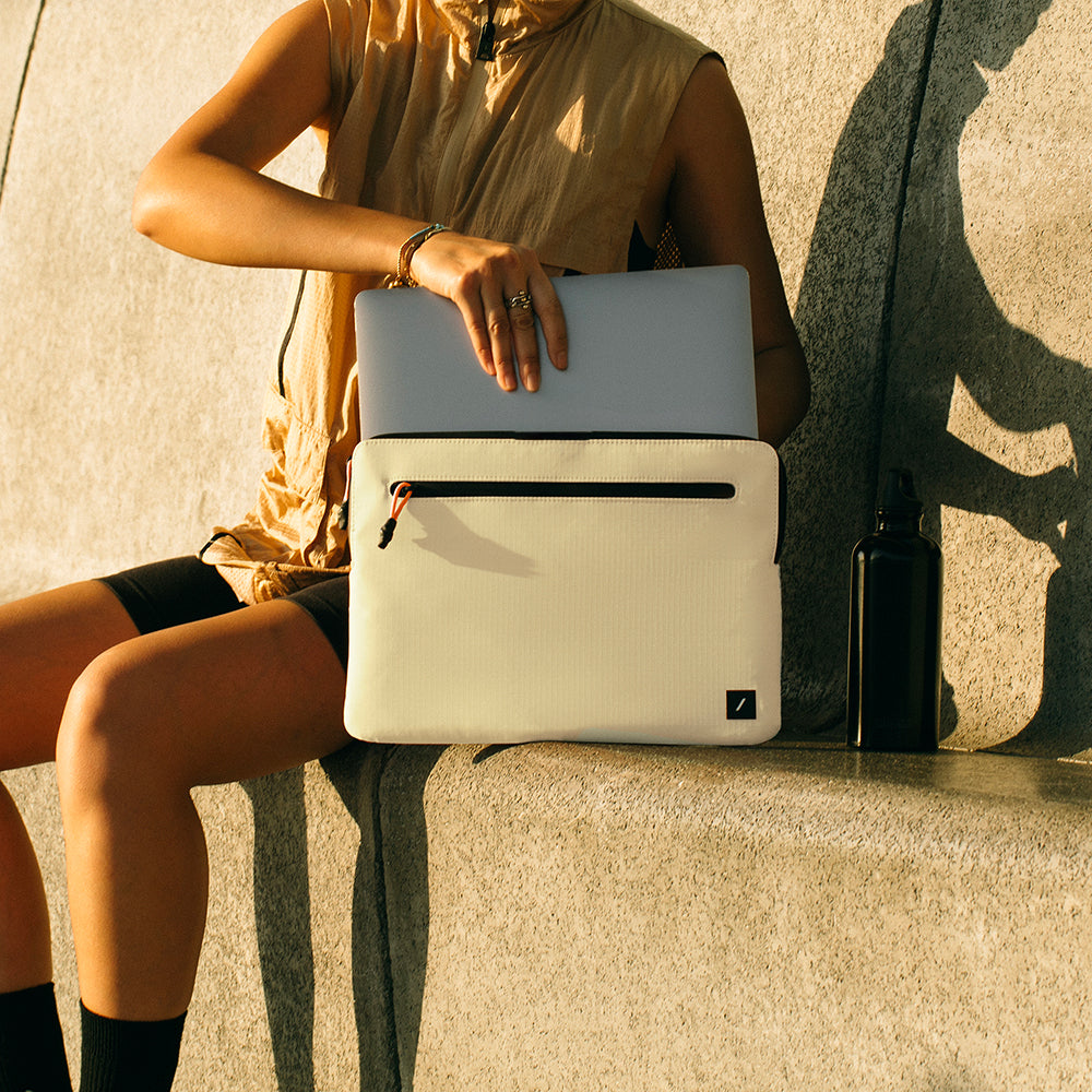 Native Uninon Ultralight Sleeve Serisi Su Geçirmez Ripstop Kumaş 14 inç Macbook Çantası