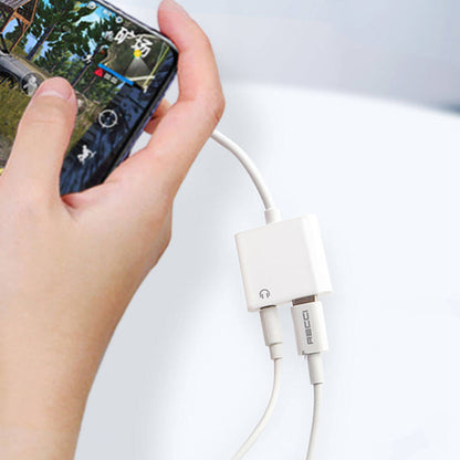 Recci RDS-A02 Type-C 2in1 Şarj ve Ses Adaptörü Beyaz