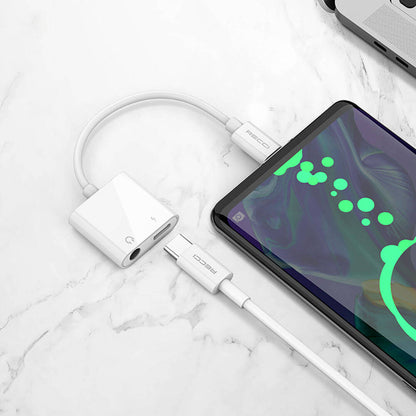 Recci RDS-A08 Type-C PD 3.0 2in1 Şarj ve Ses Adaptörü Beyaz