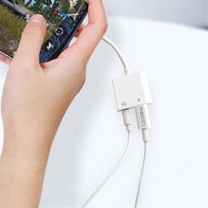 Recci RDS-A08 Type-C PD 3.0 2in1 Şarj ve Ses Adaptörü Beyaz