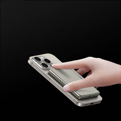 Recci RPB-W20 Taşınabilir Wireless Şarj ve PD Hızlı Şarj Özellikli Powerbank 15W 4900mAh Gold