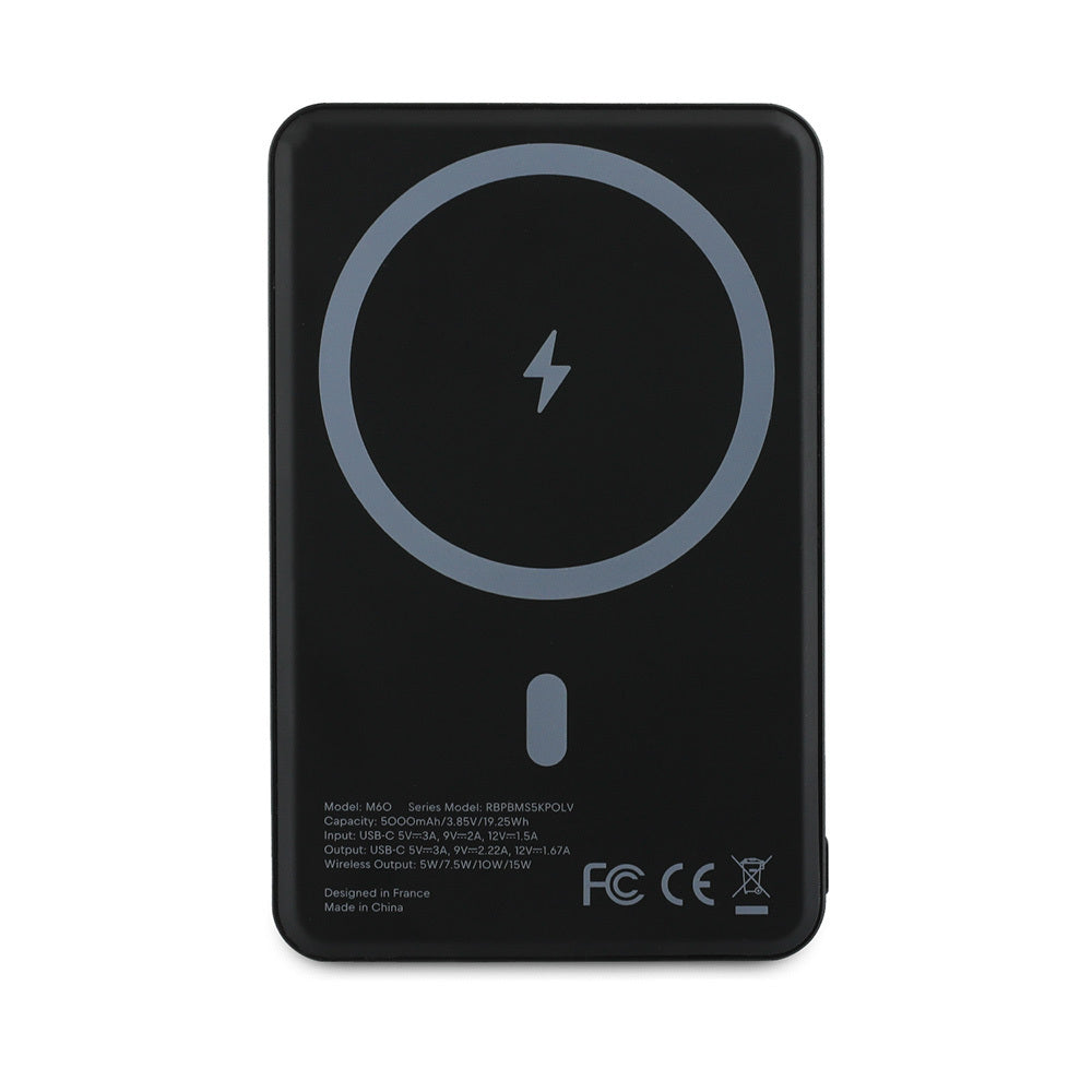 Redbull Orjinal Lisanslı M-safe Şarj Özellikli Dijital LED Göstergeli Kırmızı Şeritli Powerbank 5000mAh 15W Siyah