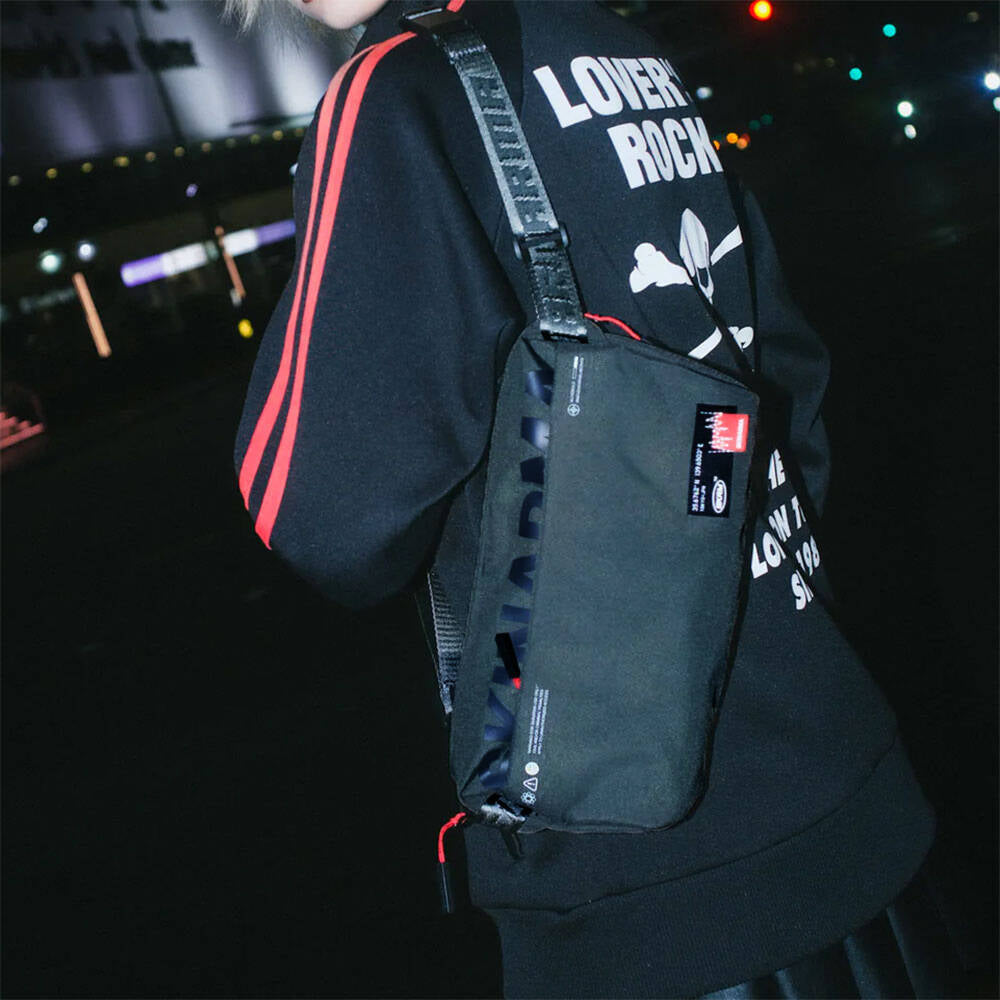 Skinarma Crossbody Fardel Çapraz Vücut Çantası Siyah