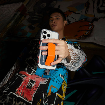 SkinArma Kado 2 Hazneli Magnetik Standlı Kartlık Füme