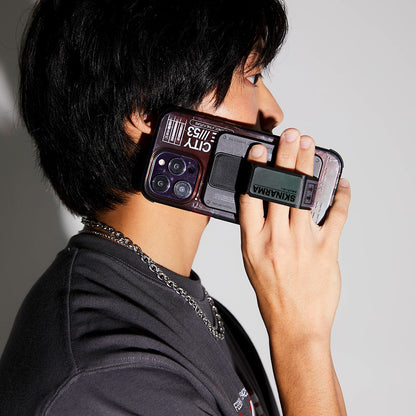 SkinArma Kira Kobai Holografik Tasarımlı Standlı Deri Görünümlü Kartlık Colorful