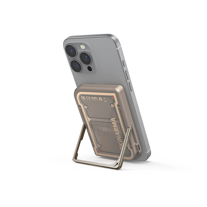 Skinarma Nexus Mecha Kablosuz ve PD Hızlı Şarj Özellikli Metal Standlı Taşınabilir Powerbank 20W 5000mAh Gold