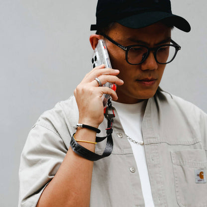 SkinArma Scout Serisi Logolu Telefon Bilek Askı Kayışı Gri