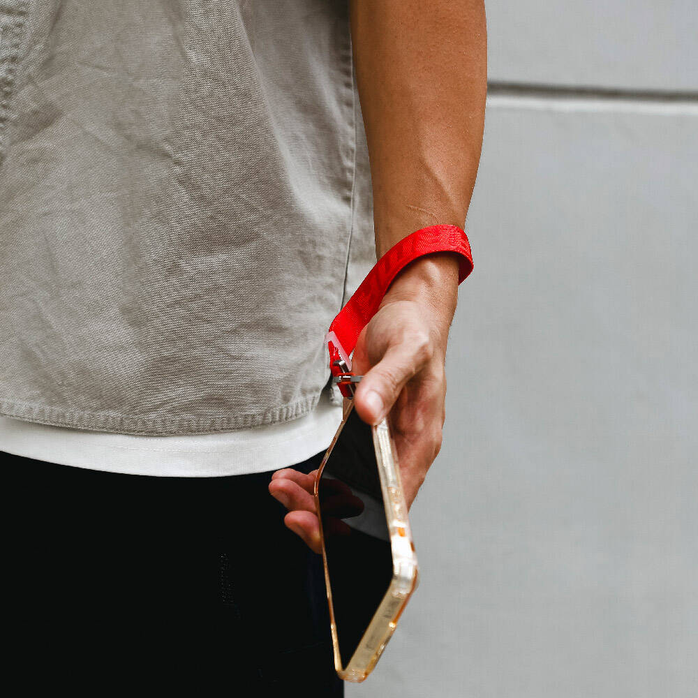 SkinArma Scout Serisi Logolu Telefon Bilek Askı Kayışı Gri