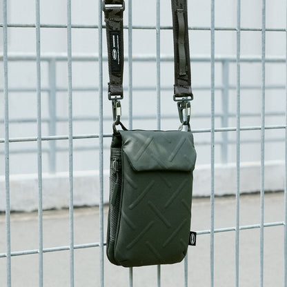 Skinarma Sling Pouch Juno Cross-Hatch Desenli Naylon Scout Boyun Askı Kayışlı Çapraz Vücut Çantası Yeşil