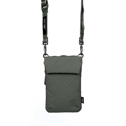 Skinarma Sling Pouch Juno Cross-Hatch Desenli Naylon Scout Boyun Askı Kayışlı Çapraz Vücut Çantası Yeşil