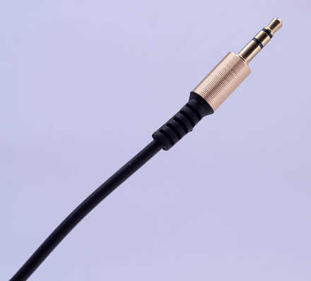 Yaylı Spiral Aux Kablo Sarmal Aux Kablo Beyaz