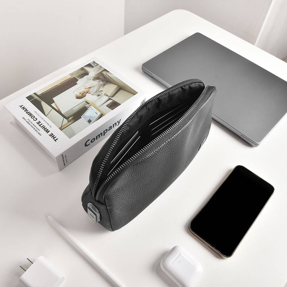 Wiwu Alpha Parmak İzi Kilitli Aksesuar El Çantası Siyah