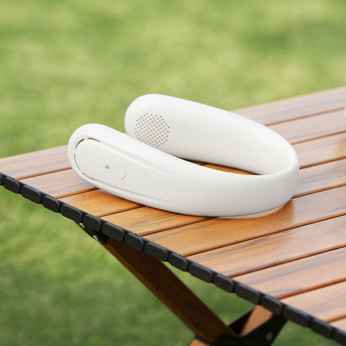 Wiwu FS02 Halter Taşınabilir Şarjlı Boyun Askılı Fan Beyaz