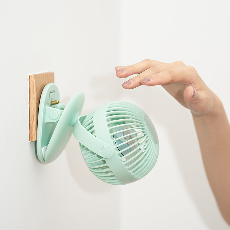 Wiwu FS03 Taşınabilir Şarjlı Kıskaç Aparatlı Masa Üstü Fan Beyaz