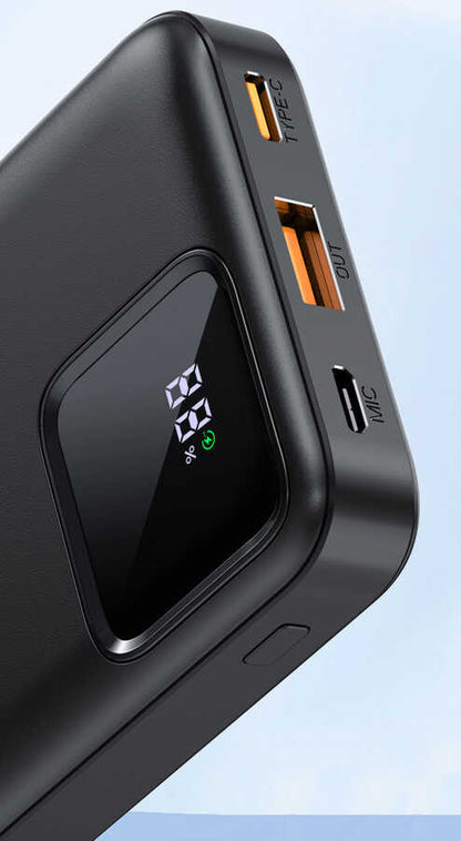 Wiwu JC-18 PD Hızlı Şarj Özellikli Led Göstergeli Powerbank 18W 10000mAh Beyaz