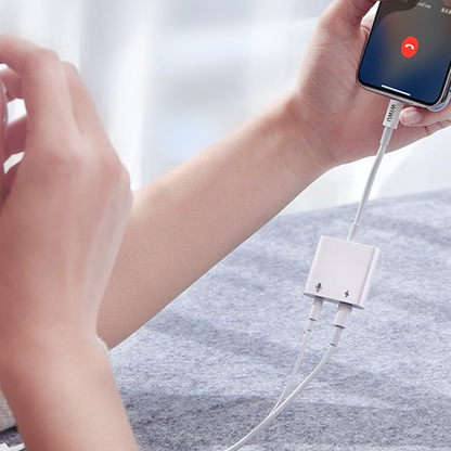 Wiwu LT01 Pro Lightning Ses Adaptörü Beyaz