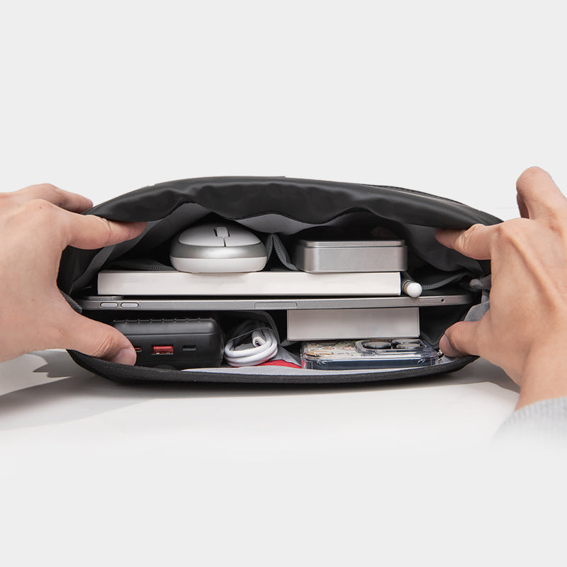 Wiwu Space Exploration Message Bag X Dupont Cordura 1000D Naylon Kumaş Çapraz Vücut Çantası Siyah