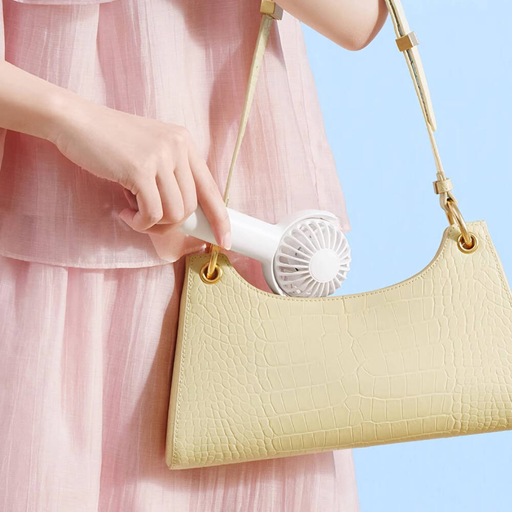 Wiwu Wi-FS08 Bubble Serisi Stand Olabilen Askılıklı Portatif Mini Vantilatör Soğutucu El Fanı Beyaz