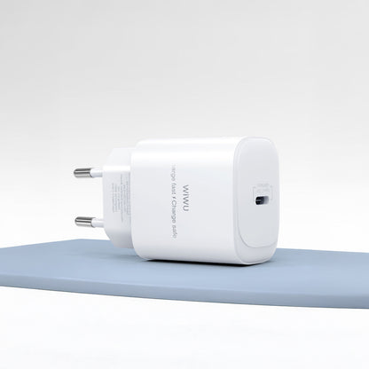 Wiwu Wi-G008 Essen Serisi GaN Tech PD Hızlı Şarj Özellikli Şarj Başlığı 30W Beyaz