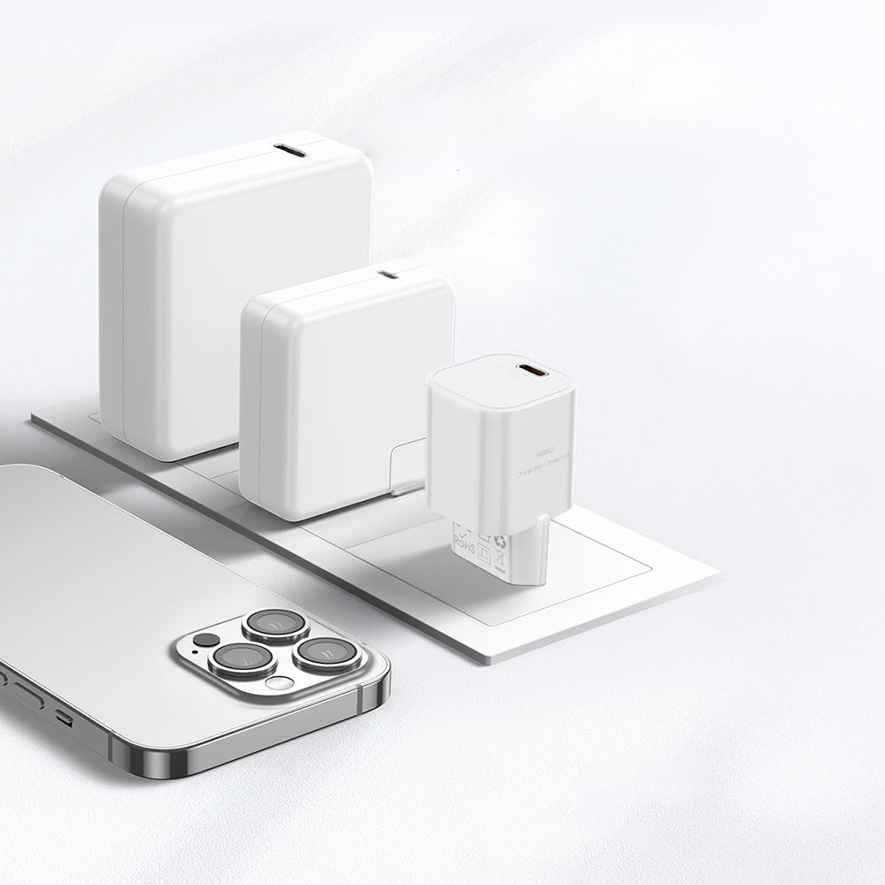 Wiwu Wi-G015 Cube Serisi GaN Tech PD Hızlı Şarj Özellikli Mini Şarj Başlığı 33W Beyaz