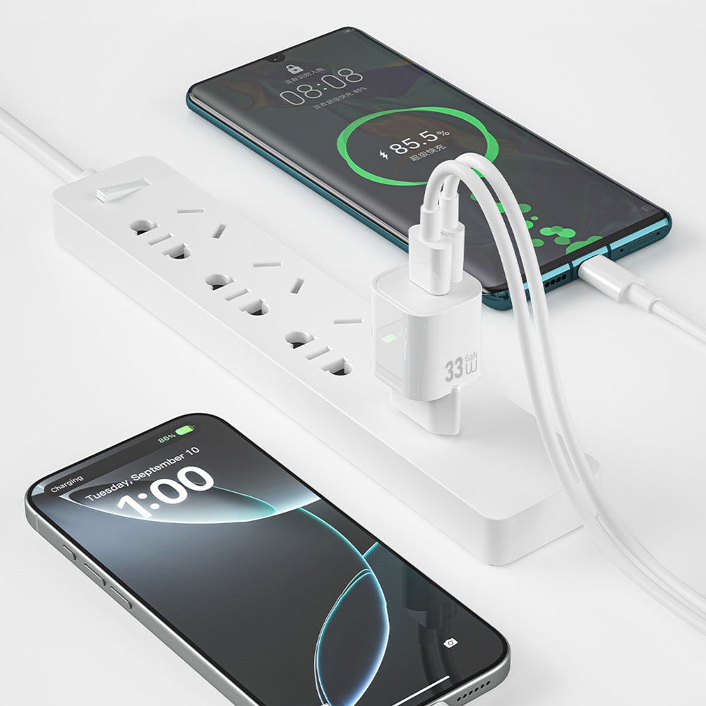 Wiwu Wi-G017 Cube Serisi Type-C PD & USB-A GaN Tech PD Hızlı Şarj Özellikli Mini Şarj Başlığı 33W Beyaz