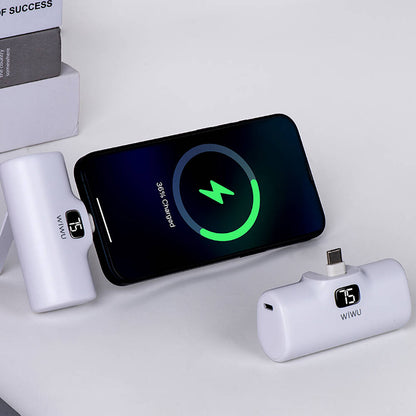 Wiwu Wi-P017 Capsule Serisi 2in1 Mini Taşınabilir Standlı Lightning Powerbank 5000mAh Beyaz