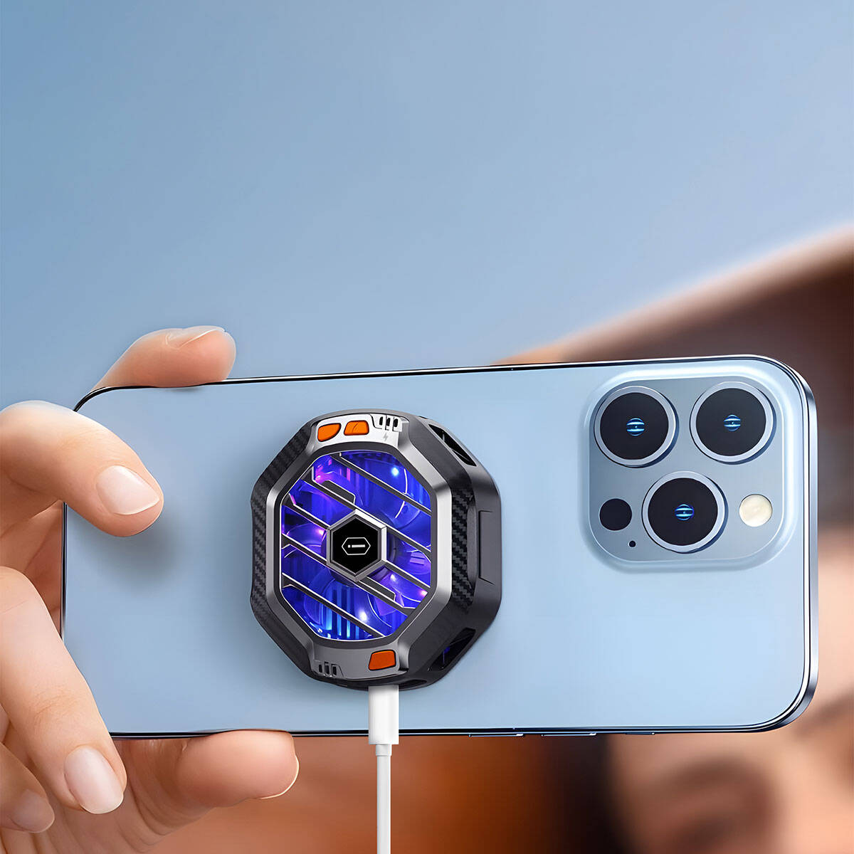 Wiwu Wi-R001 15W M-safe Şarj Özellikli RGB Işıklı Telefon Soğutucu Fan Siyah